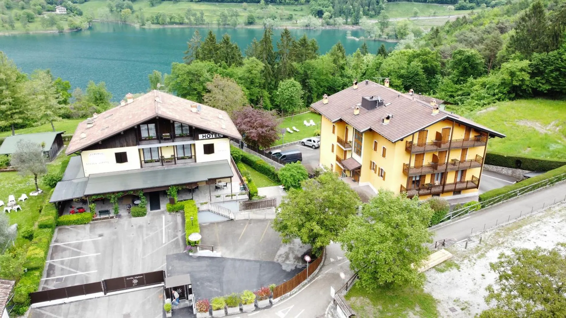 Albergo Stella Alpina Tenno Hotel