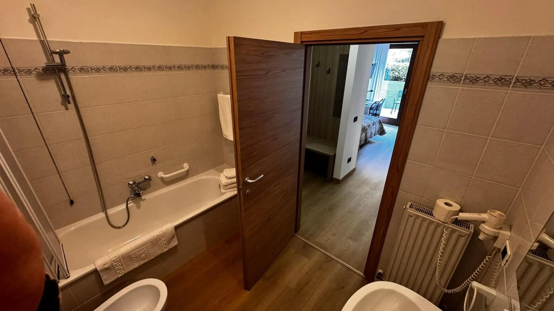 Albergo Stella Alpina Tenno Hotel